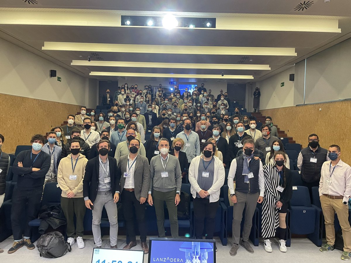 lanzaderaes's tweet image. Javier Jiménez, Director General de @lanzaderaes da la bienvenida a las 70 nuevas startups que se unen hoy a nuestra familia 🙌🏼 #welcomehome