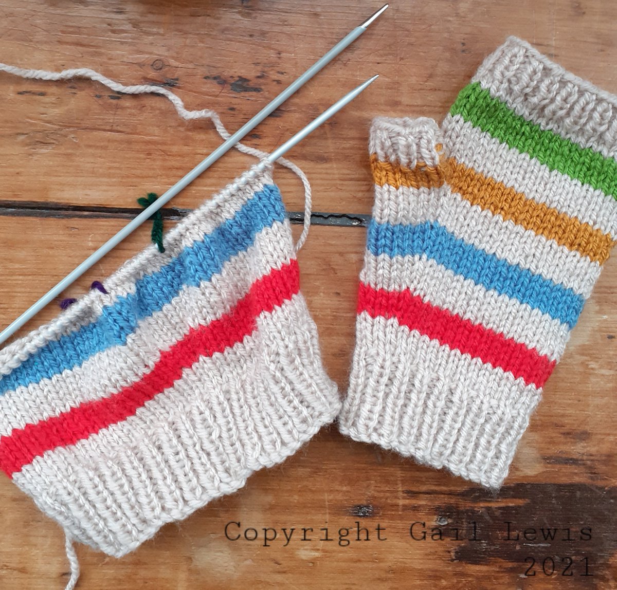 #elevenseshour Working on designs suitable for both men and women: thumbs up or thumbs down?