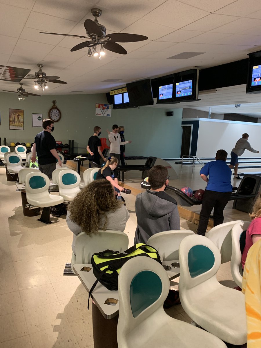 STMASUPT's tweet photo. So much one fun watching our Rolling Knights compete! Lots of smiles ans great sportsmanship! #knightspride https://t.co/2CLxU4GROs