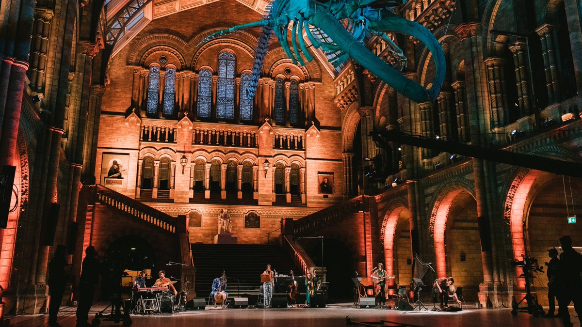 Perfect for a rainy bank holiday afternoon...immerse yourself in the music, art, poetry and nature of <a href="/lwspellsongs/">Spell Songs, from The Lost Words</a>, @JackieMorrisArt and <a href="/RobGMacfarlane/">Robert Macfarlane</a> at <a href="/NHM_London/">Natural History Museum</a> in support of #UrbanNatureProject. Unwind and enjoy... 
➡️ youtube.com/watch?v=SkpK66…
📷 @ellylucas