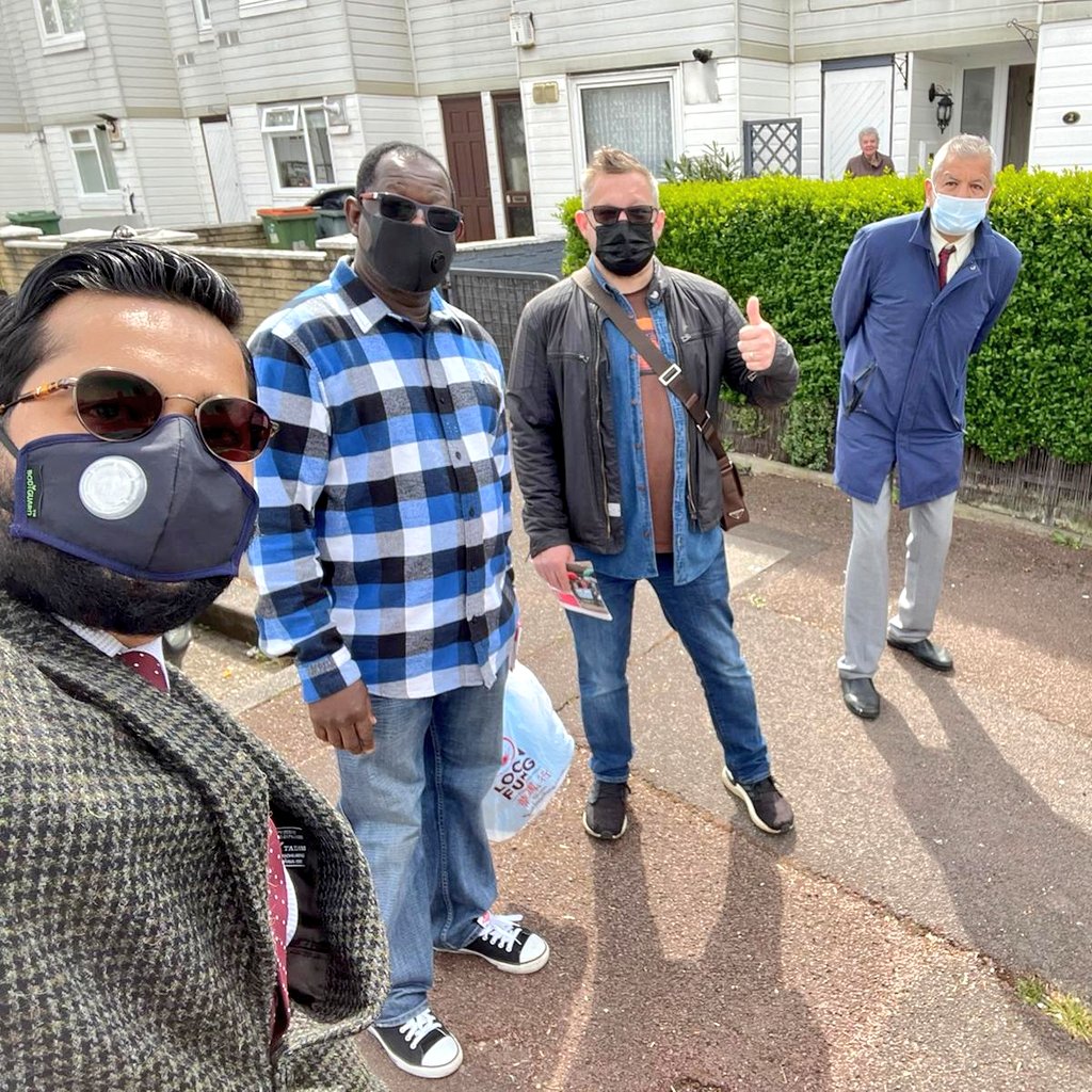 The Royal Docks team out with <a href="/unmeshdesai/">Unmesh Desai AM</a>, thanks Cllr Tony, Cllr @stevebrayshaw, Cllr @GVKitchen, <a href="/mike_reader/">Mike Reader MP</a>, Daniell and <a href="/SharafSRahman/">Sharaf Rahman</a> #VoteLabour