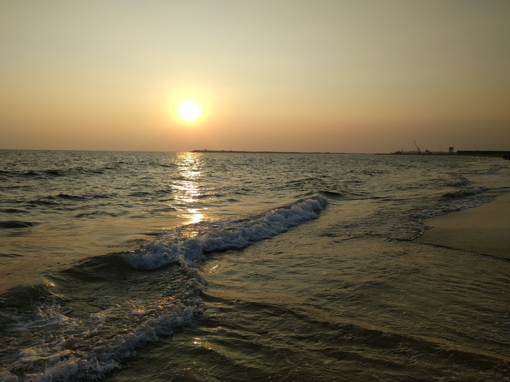 KeralaTourism's tweet photo. There are beaches, and then there is Kollam beach. Don’t just take our word for it. Drive down to be with the sea.  #Drivecation https://t.co/AMr86JeYaA