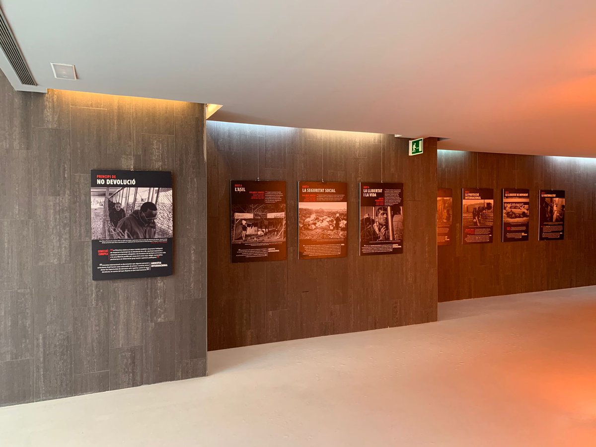 Gavadretshumans's tweet photo. 🗣 A partir d’avui i fins el 17 de maig ja podeu visitar l’exposició MARE NOSTRUM, EUROPA DAVANT LA CRISI DEL REFUGI de @SolidaritatUB 
a l’Espai Maragall. 
#gavà #dretshumans #exposició #marenostrum #setmanaeuropea #europa https://t.co/okEkw4UbJu
