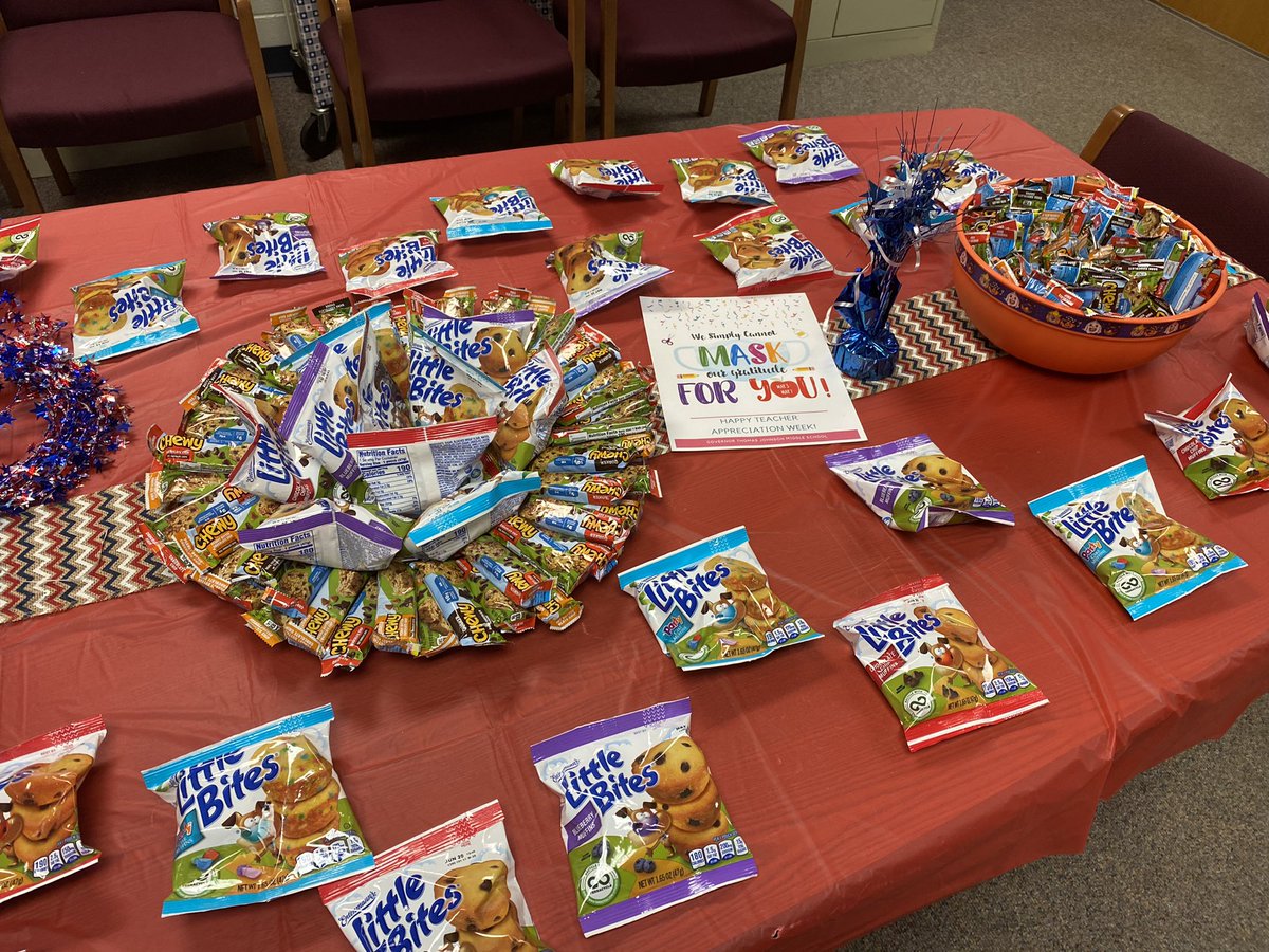 DHooverBeetFCPS's tweet photo. Happy Teacher Appreciation Week to TJMS awesome staff! #GrabNGobreakfast #TJMSPride https://t.co/rVMwG9cVgA