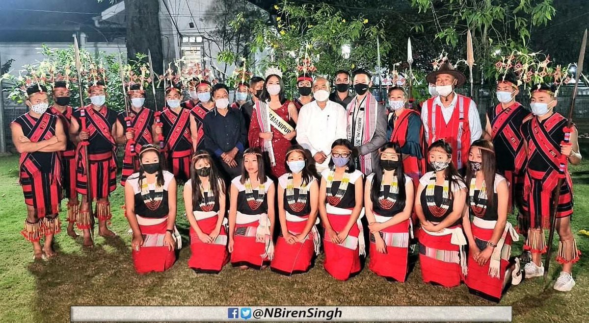 songashim_rsung's tweet photo. Felicitated by the Hon’ble Chrif Minister of Manipur N Biren Singh after winning the title Rubaru Mr India United continents. I also had a great time discussing with him about my future plan. #rubarugroup #rubarumrindiawinner #nbirensingh #youth #manipur #manipuryouth https://t.co/LTQKt3diyC