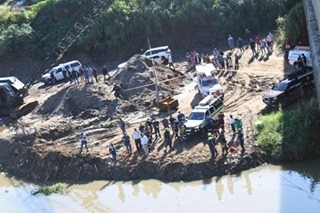 Two people have died following a helicopter crash in Umgeni Road, N2 interchange on Monday morning. 

Full Story Online : https://t.co/LyNxjoZgMt

Tabloid Newspapers #helicopter #crash #durban https://t.co/BxZnOqrRyc https://t.co/uKC4fmS1OY