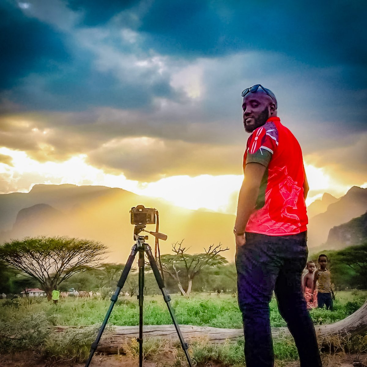 RooneyNjeru's tweet photo. The world is your stage!

https://t.co/6kIMgWIxPT https://t.co/VDiMBSNe4n