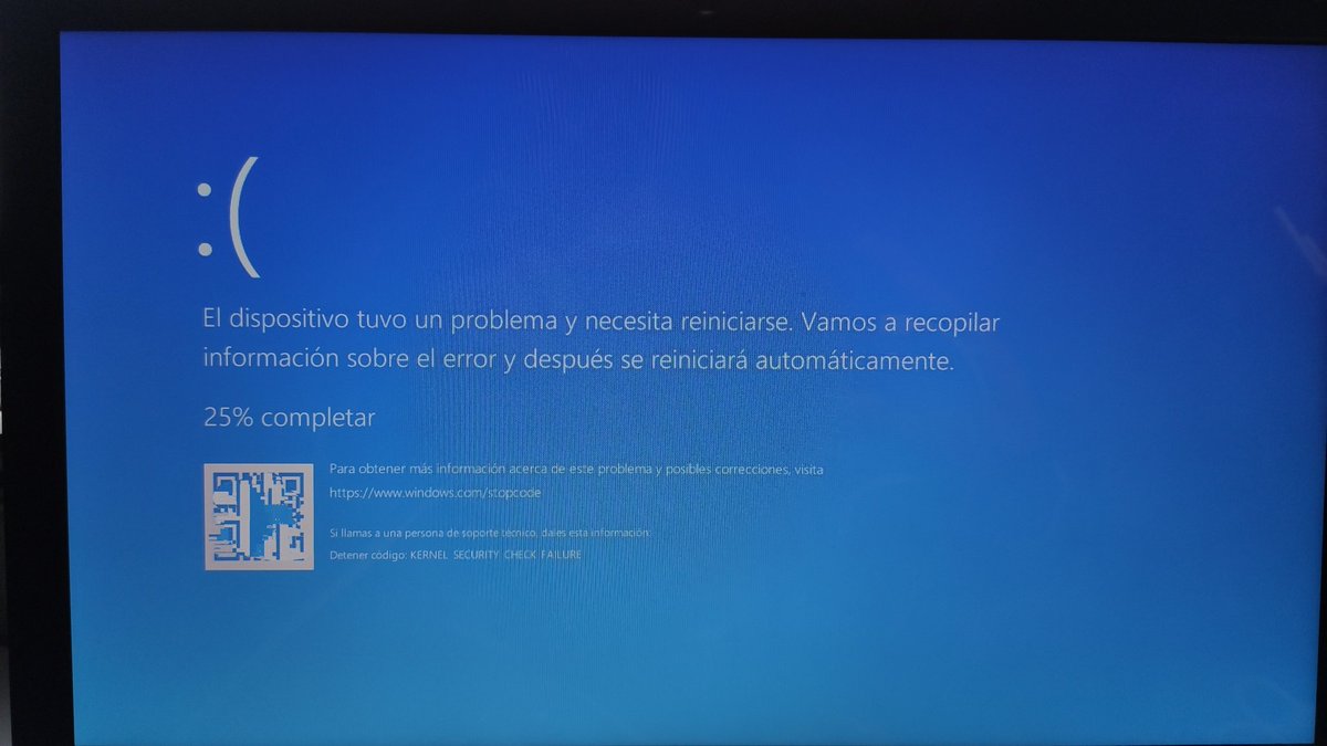 PepeGancho's tweet image. Estos de @Windows son la leche, han recuperado el &quot;pantallazo azul&quot; para Windows 10 😬👌🏼, como saben ganarse al cliente con detalles emocionales 😑....🧘🏻‍♂️ooommmm
#pantallazul 
#screenblue
#windowsfails