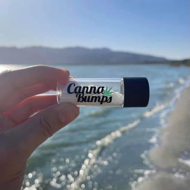 SpliffMeister's tweet photo. they doing sniffable weed now 👃 💨 wtf https://t.co/LUQ8DewbCm