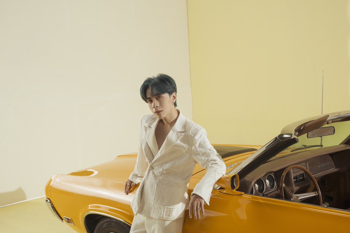 QH_MasterD's tweet photo. [MV Photo Concept] 
Thông báo xe vẫn còn trống chỗ ngồi 🤔🤔🤔 
FULL: https://t.co/U3WrctqLhG

(staff)
#DaCoAnh #Gotcha #QuangHungMasterD https://t.co/D5EWqURLxa