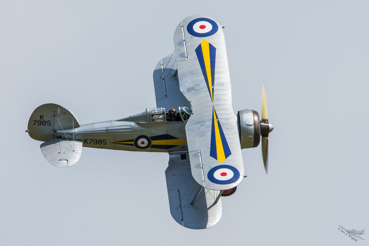 IWinfield1's tweet photo. Nice to be back @ShuttleworthTru for their premiere #airshow, great to see visiting aircraft making the most of an amazing airfield, and meeting old friends! #avgeek #aviationdaily #aviation https://t.co/zpEh6UykoV