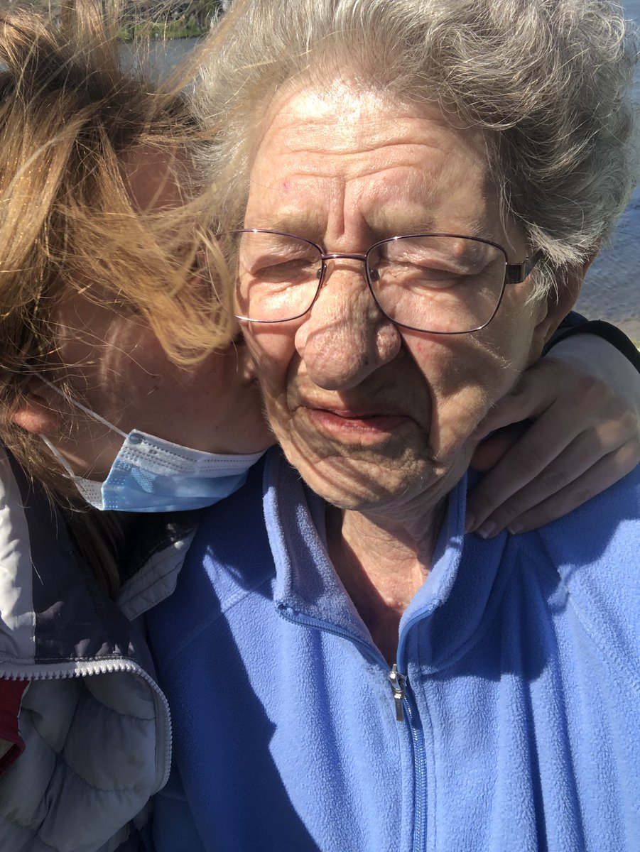 She still loves me tho #BFFs