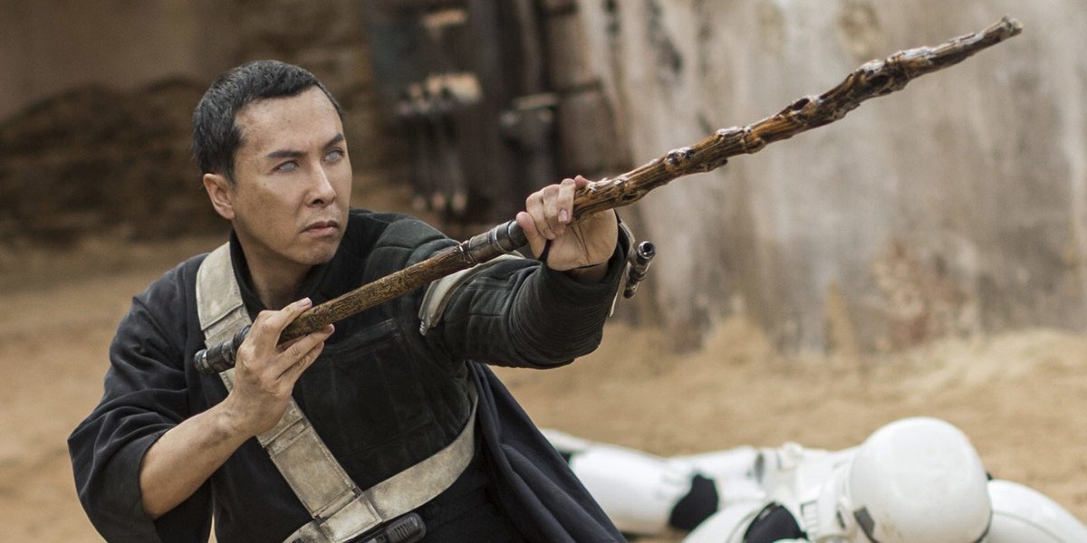 niwaSFfanda's tweet image. ほんと、トルーパーを薙ぎ倒しながら舞うチアルート様、美しすぎる…このシーン、何度コマ送りで見たことか……大好き😭😭😭
 #ローグワン同時上映