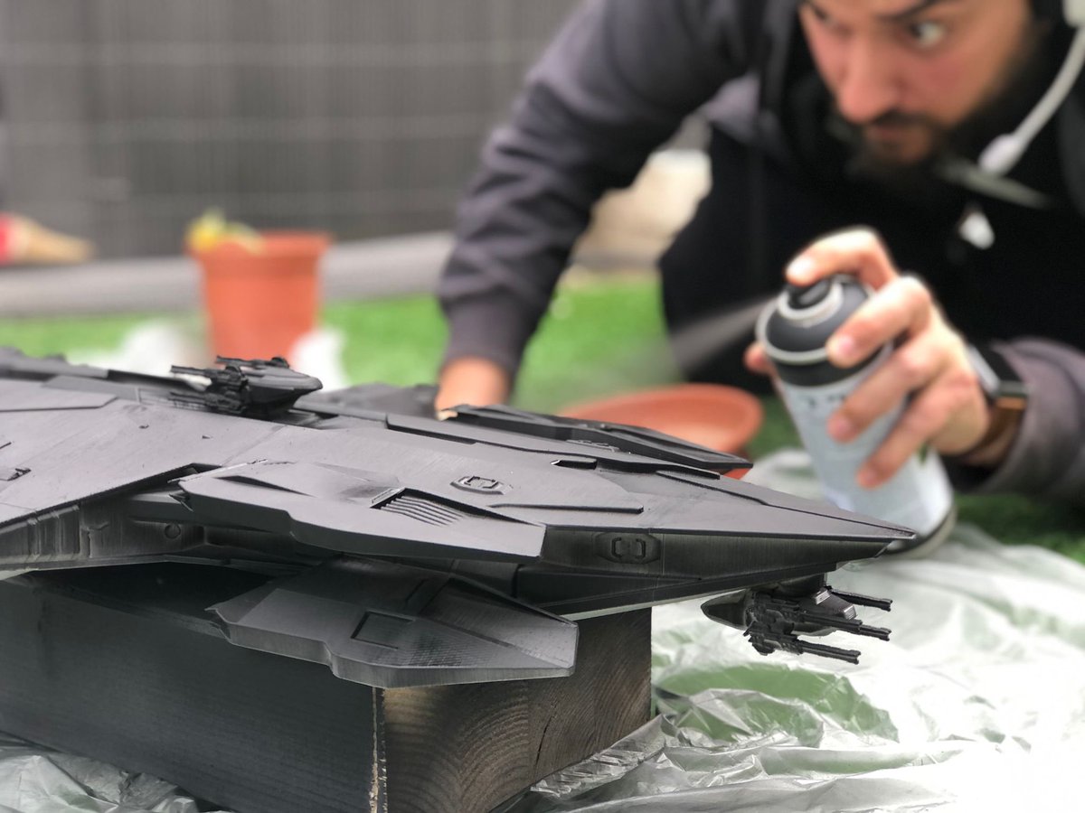 Robertogeek's tweet photo. Hammerhead painting. #hangar #readytoflight @RobertsSpaceInd #StarCitizen https://t.co/jjbynmGz7F