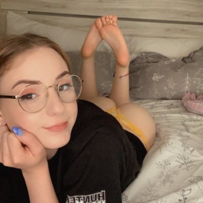 #NewProfilePic #feet #solesandass #teenfeet #cutetoes https://t.co/063EniLIRB<a href="/tag/newprofilepic"class="tags">#NewProfilePic</a><a href="/tag/feet"class="tags">#feet</a><a href="/tag/solesandass"class="tags">#solesandass</a><a href="/tag/teenfeet"class="tags">#teenfeet</a><a href="/tag/cutetoes"class="tags">#cutetoes</a>