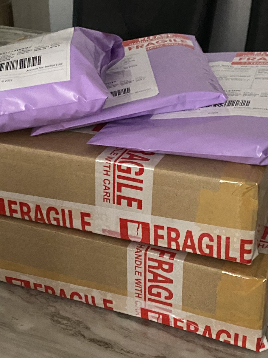 omokpopstore's tweet photo. #omoUpdate
-
(3/5) Yeayyy posted out yesterdayβs balance parcel hihi. Buyer will get sms regarding tracking no and iβll give them personally later β€οΈ https://t.co/Sh2VVe9wrr