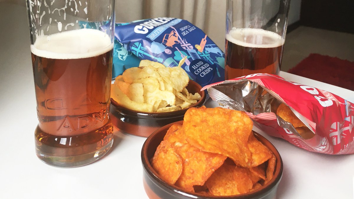 How are you enjoying your Bank Holiday? Shout out to all those who are in work today. Everybody having a day off - enjoy it to the max!