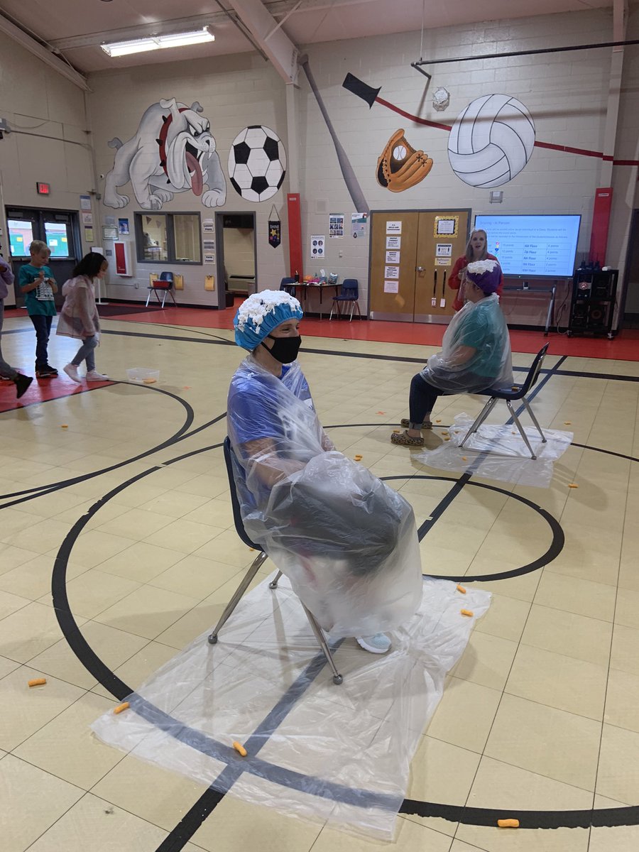 Mrs_Coach_Angel's tweet photo. Cheeto Head for 4th Grade! @OHES_Covington @AmyLynn_8 @MrsBiglow #ElementaryPE #FieldDayAllMay https://t.co/P4Rc6uqyau