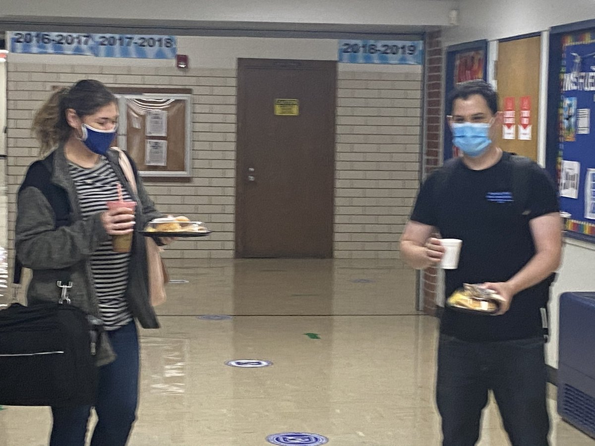 BurnetMS's tweet photo. Starting off our #incredible #TeacherAppreciationWeek with our #incredible teachers as they #dashed in to get their BIG INCREDIBLE breakfast! @BurnetMS @AustinISD #WeLoveOurTeachers https://t.co/4N9qAPRTfp