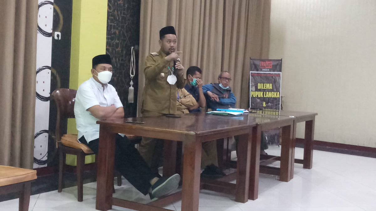 Beritabaruco's tweet photo. Lindungi Lahan Pertanian, DPRD dan Pemkab Gresik Susun Perda LP2B https://t.co/GLvn3a1f3m #DAERAH #Gresik https://t.co/rUz5RWrt9K
