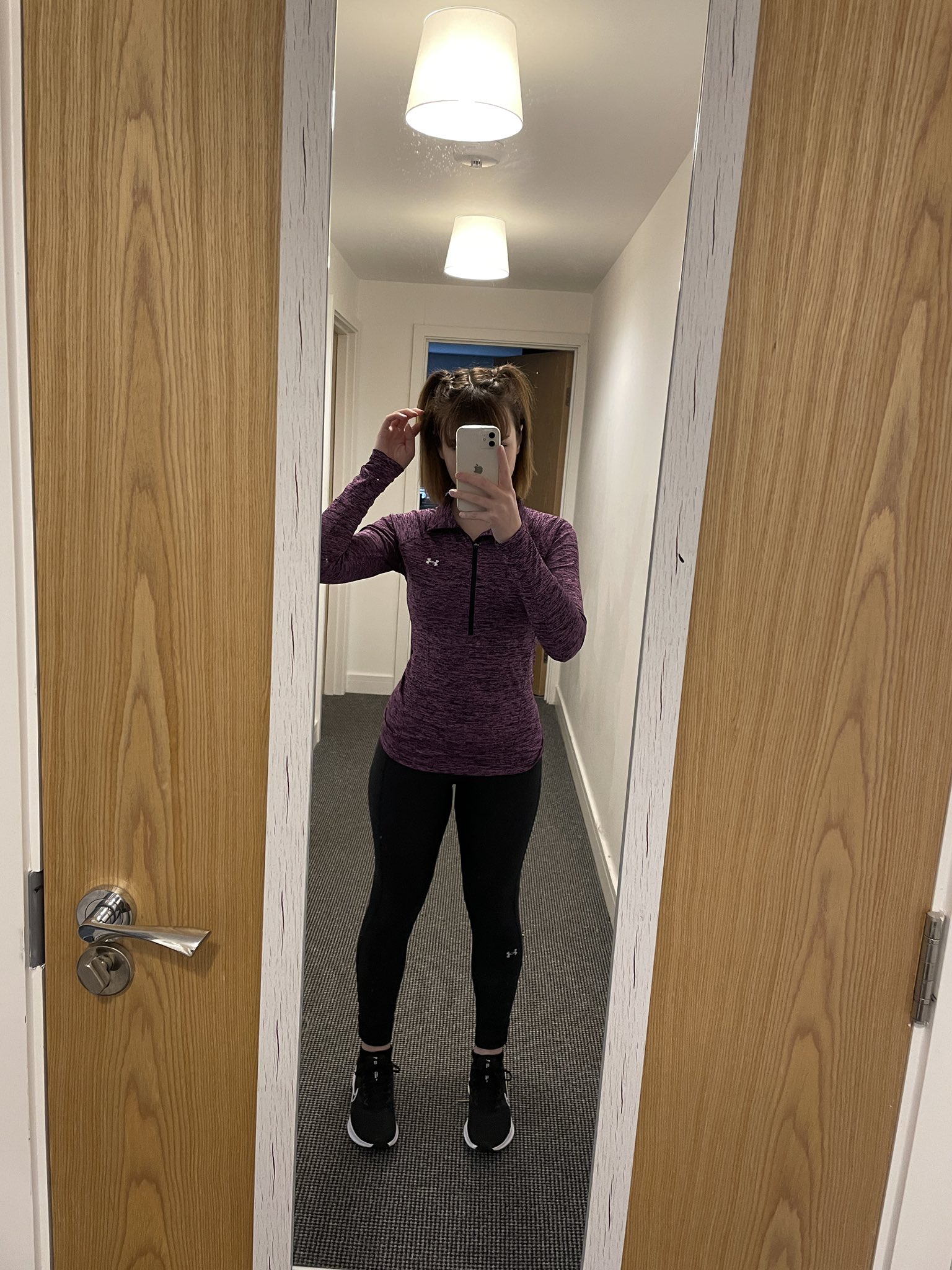 NYYXXII on X: Finally started going to the gym, getting ready for hot girl  summer 🥵 also Im touching my hair because its cute, I want you to notice  😊 t.cou5L4ysxRXg 