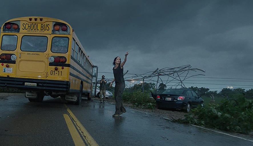 cinepastor's tweet photo. Película 225-2021: (**) "En el ojo de la tormenta" ("Into the Storm", #StevenQuale, 2014)
Espectaculares efectos especiales y poco más. Muy presente, en todo momento, la similar (**) "Twister" (#JanDeBont, 1996)
A excepción de (****) "El Mago de Oz" los tornados dan poco juego. https://t.co/XswHkFRLrI
