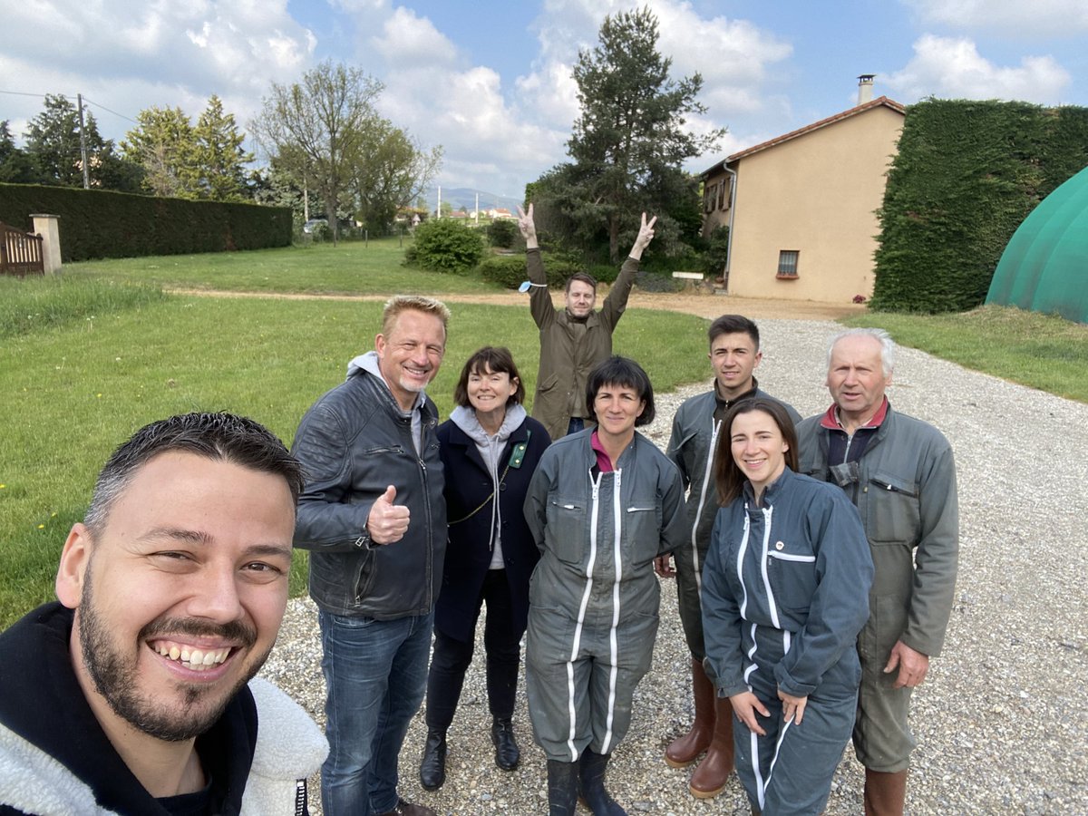 elisemichallet's tweet image. Hier c'étais journée de com' #interbev #madeinviande avec le youtubeur @FlorianOnAir un peu de patience pour la suite...