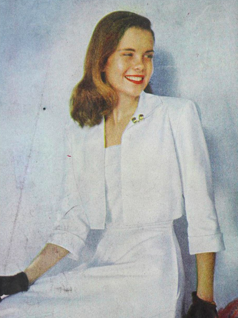 thetellermag's tweet photo. “Have you ever opted for a pair of ballet flats instead of heels? Are you a fan of hoodies and leggings?” Read about fashion designer Claire McCardell and the impact she made on women’s modern fashion in our May issue Jubilance (p.12) https://t.co/WSFXqnnl3L https://t.co/svjlmBxjGV