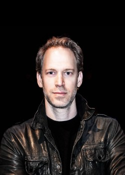 ShowOneProd's tweet photo. We are proud to say that the Emmy award-winning creative director David Korins recently joined Immersive Van Gogh New York City to help reimagine this massive venue at Pier36 NYC. 
https://t.co/upTnfu7YI7 https://t.co/SwHruzA39K