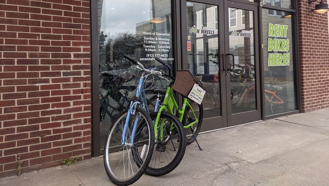 JasmineQuarters's tweet photo. Savannah is a very bikeable city, and there are many good options for rentals, just like this one! Consider renting yourseelf a bike and taking a nice ride up and down Bull Street.

#travel #travelgram #savannah #savannahga #savannageorgia #discoversavannah #vacationrentals https://t.co/twRnBSPF5t