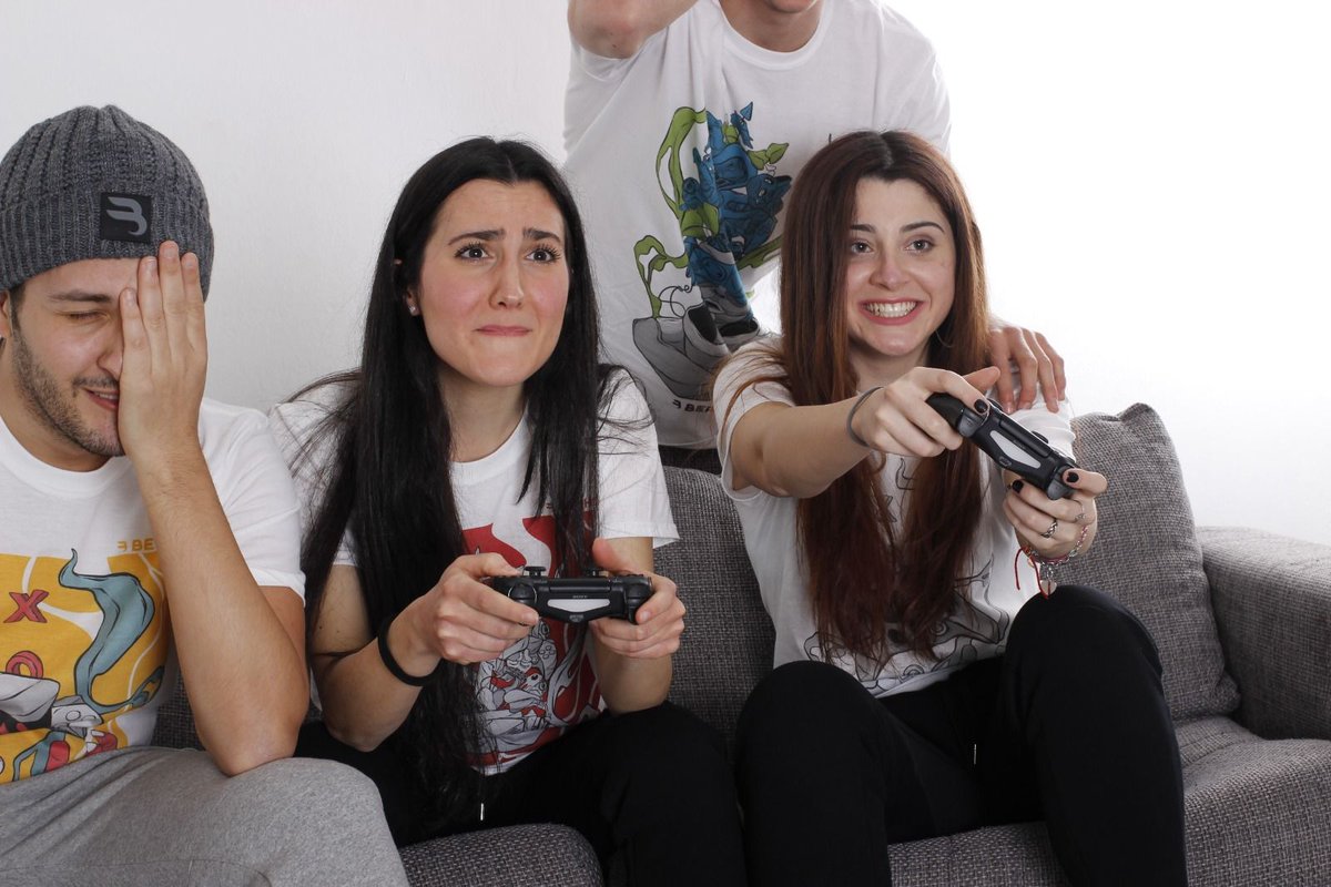 BeathsCommunity's tweet image. Double shot at love!
How adorable are these Tees?

⁠👕 find your fave Tee on beaths.com now 🔥⠀
⠀⠀⠀⠀⠀⠀⠀⠀⠀⠀⠀⠀⠀⠀⠀⠀⠀⠀
#BeTheOne #GamingApparel #BeathsTribe