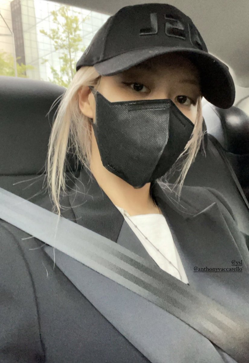rosie tweet media