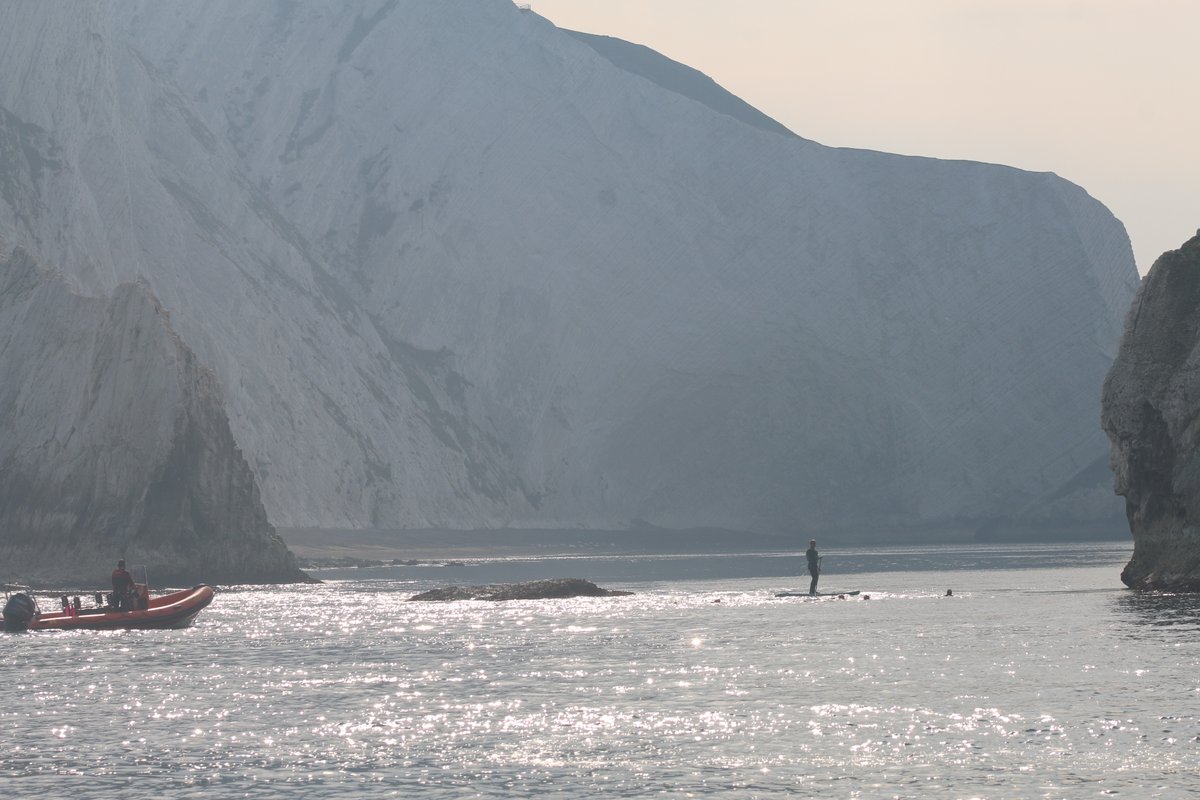 Threading the Needles yesterday with the Thames Marvels Channel relay team.Find out more about upcoming West Wight Swim Safari day trips (3/7 sold out)iconicswims.com/bookings-check…
#swimadventure
#seaswimming
#openwaterswimming
#wildswimming
#iconicswims
#channelswimming
#swimsafari