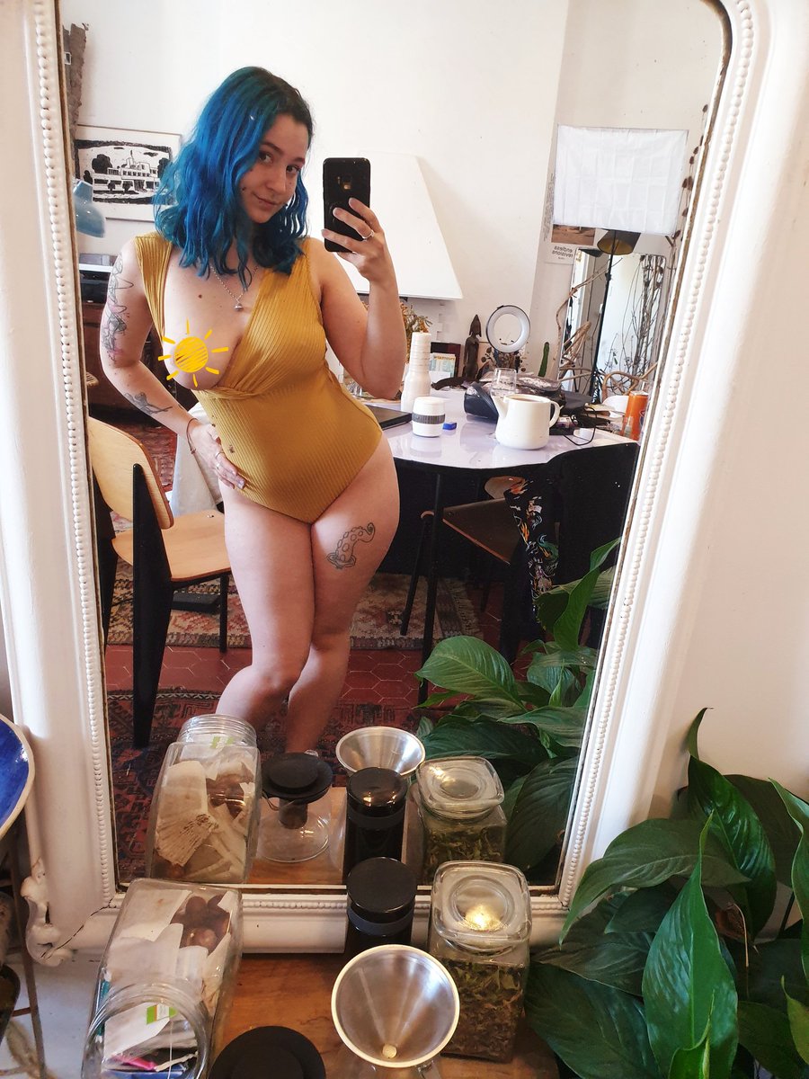 Khalamité on X: Spend the day with @FrenchBrutus and omg... I am KO 😅  t.coWxR3aMpjII  X