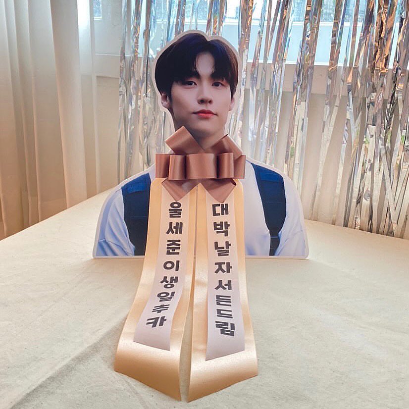 sudden1031's tweet photo. 승짱이 세준이 생일 축하하러 갔습니다 ٩(๑˃́ꇴ˂̀๑)و

세준이 생일 축하하러 간 승짱이 데려가실 엔피야 구합니다 ‼️ (*≧o≦)੭♡(*≧o≦)੭♡

🖤 5/4 5:30 ~ 6:00 P.M 사이
🖤 카페도로 현장 수령

DM 주세용 o(*>◡<*)o https://t.co/JYp6u96xLn