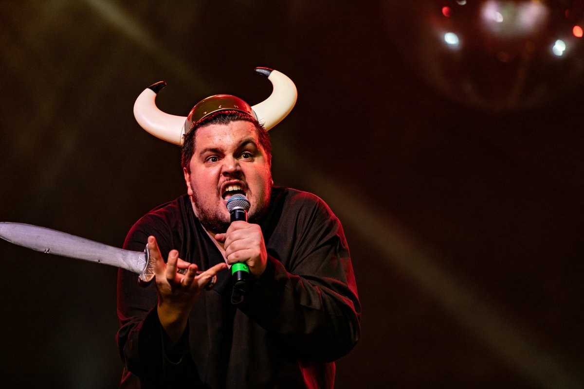 ‘If you fancy a great night in (before we’re all allowed to go out again), then <a href="/eurobeatpride/">Eurobeat - The Pride of Europe</a> comes highly recommended. Congratulations (as Cliff Richard would say) to all’

★ ★ ★ ★ for Eurobeat: The Pride of Europe via <a href="/stream_theatre/">Stream.Theatre</a> 

musicaltheatrereview.com/eurobeat-the-p…