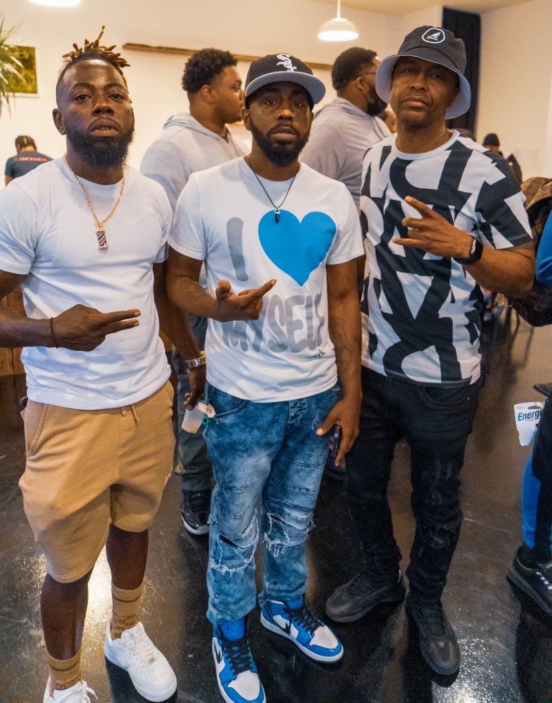 <a href="/Mella_Famous/">Dj Mella Famous</a> <a href="/DjPharris/">Dj Pharris (ThisChicagoNi**a)</a> <a href="/BoDeal/">Bo Deal</a> #blackmikedabarber <a href="/bootcampradio/">BootCampRadio</a> <a href="/SwankPR/">Swank Publishing</a> <a href="/briahnaj/">Bri Lorde #SwankPR</a> 📸 #BookRayLouie #ChicagoInfluencer #GerryPthaDJ #SwankPR #TrenchBaby #BootCampRadio