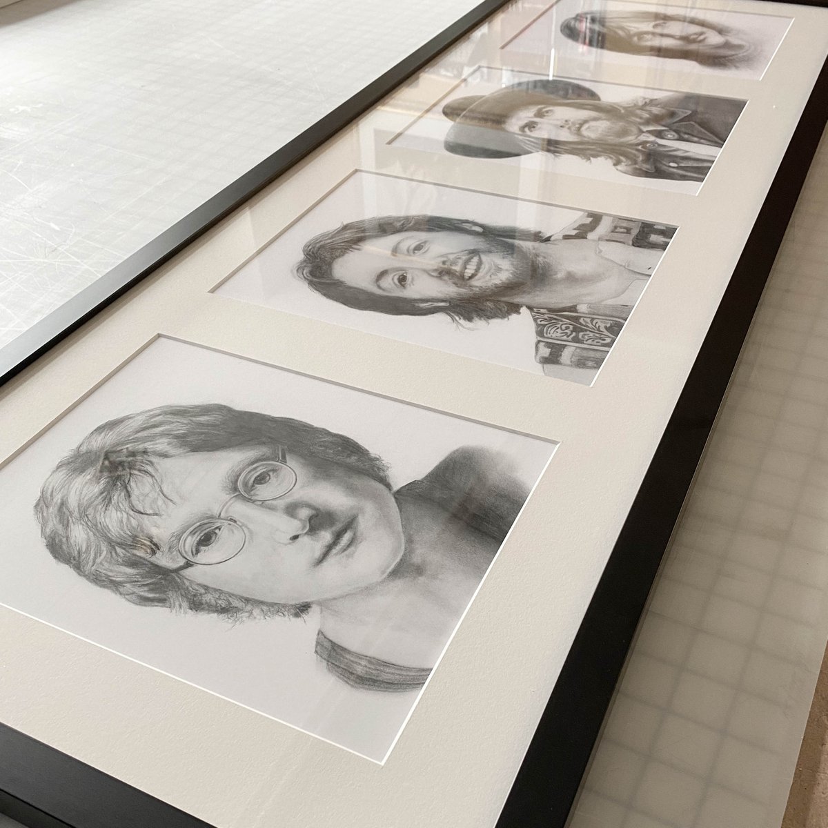 BuffaloBigPrint's tweet photo. ALL YOU NEED IS LOVE... And we sure do LOVE how this custom frame turned out!
#drawing #artscan #reproduction #customprint #buffalony #art #thebeatles #beatles #framing https://t.co/w42FumrqpD