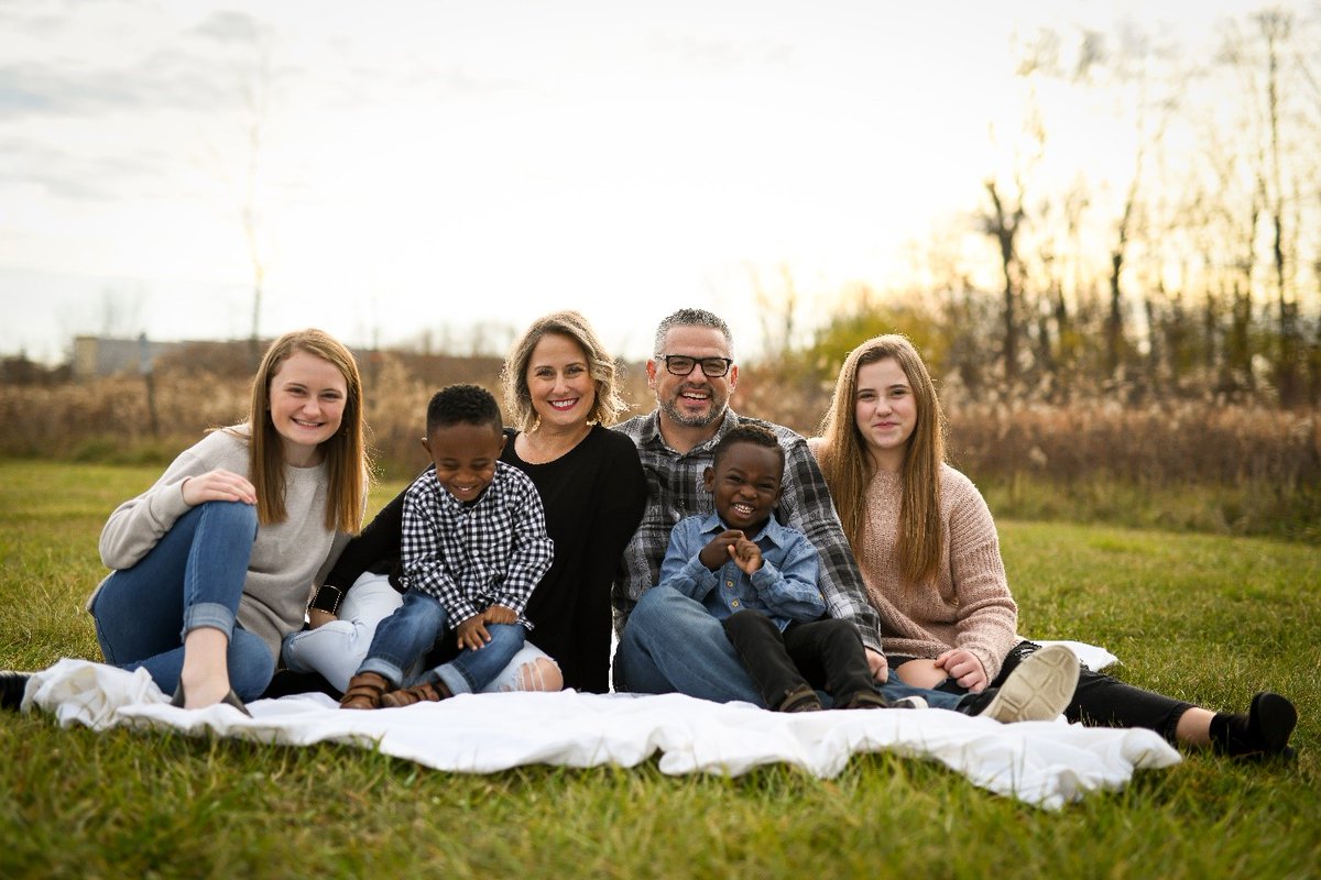 Hands of Hope tweet media