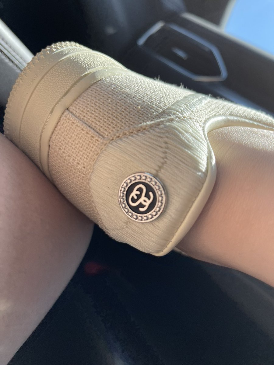 tmalvh5's tweet image. ついに履ける日が来ちゃいました💓
どエロすぎぃぃぃぃぃいん💓

自慢したくてもインスタ使えないのでTwitterに納めときます。。。。。

#fossilstone