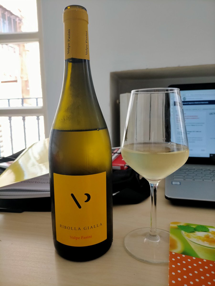 MicocciMatteo's tweet photo. @volpepasinizuc Ribolla gialla.
#wine #winelover #enology https://t.co/qcLIhhOjjh