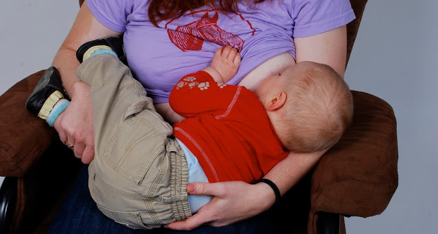 frugalfreebies's tweet photo. 🤱 FREEBIES: Huge List of 101+ Breastfeeding Freebies
-- Formula freebies seem to start showing up on your doorstep the minute you get pregnant, but breastfeeding freebies aren't as easy to find...

Read more: https://t.co/6EQutYPfZg
#breastfeeding #breastfeedingjourney #freebies https://t.co/ayUl3hs1yO