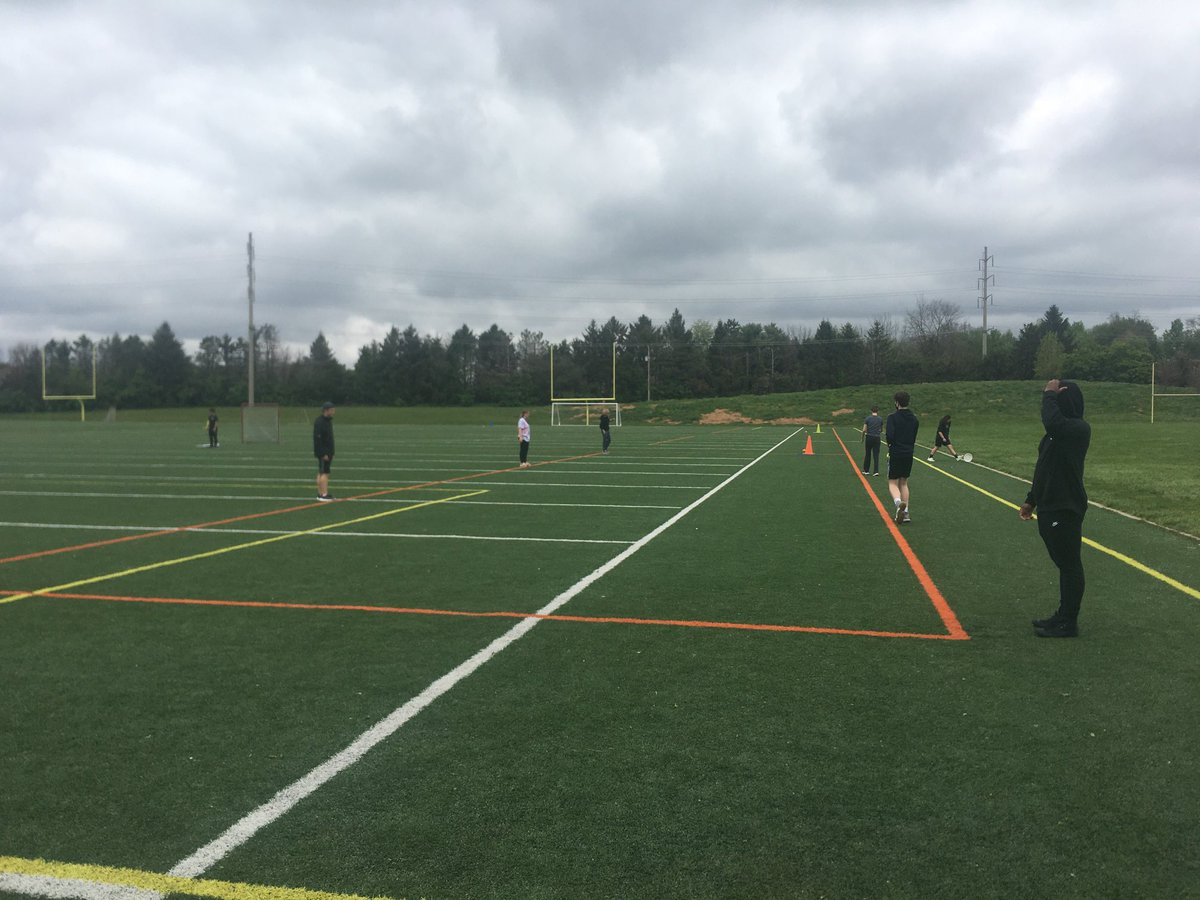 Warming up for frisbee golf #itsgreattobeoutside