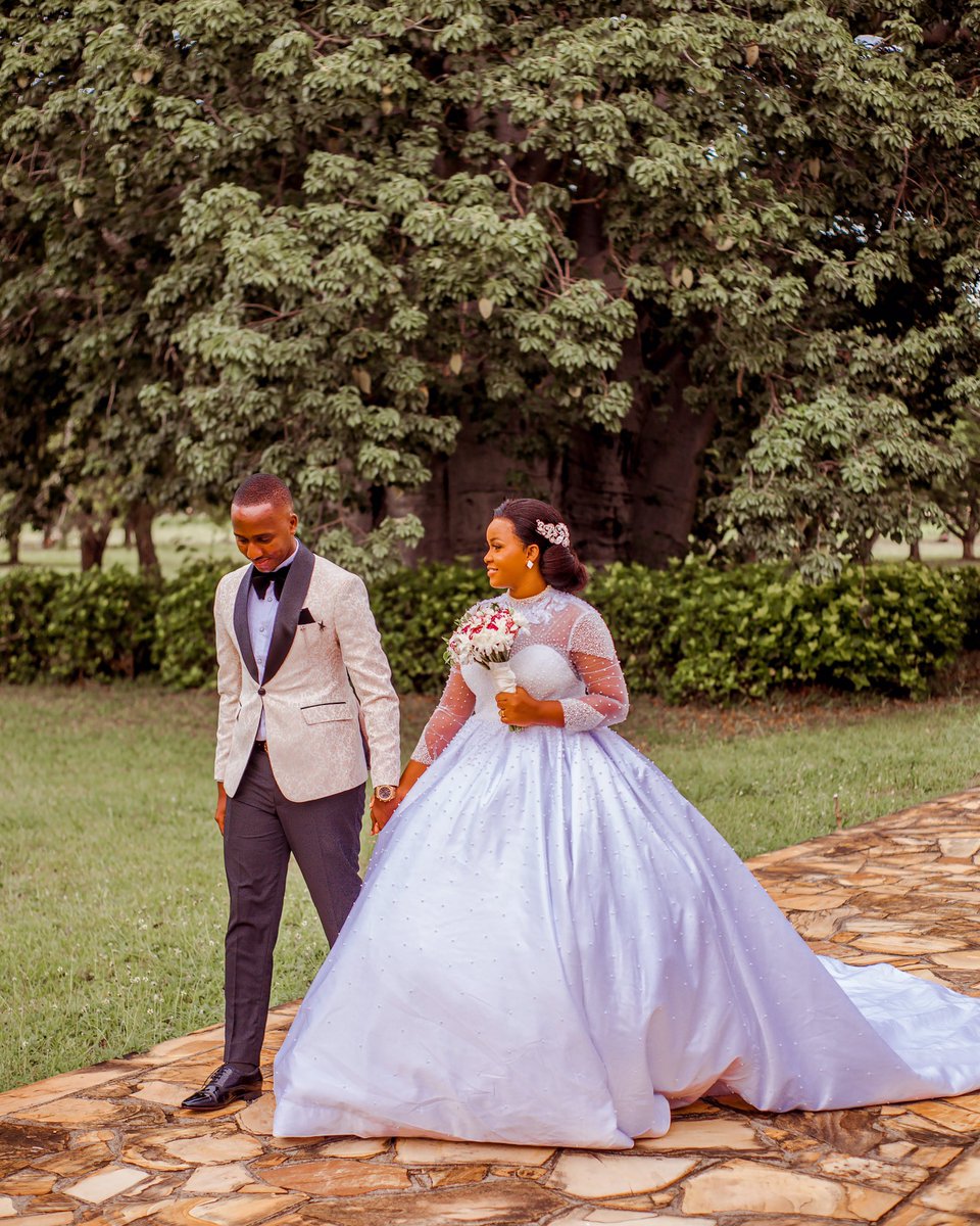 BenMganga's tweet image. They will make better each other
.
#Ibra &amp;amp; #Doroth
.
.
.
.
Studio | @rehbendigital 
For Booking ☎️ | +255713400323 
#makebetter 
#theywillmekabetter #weddingmovement❤️