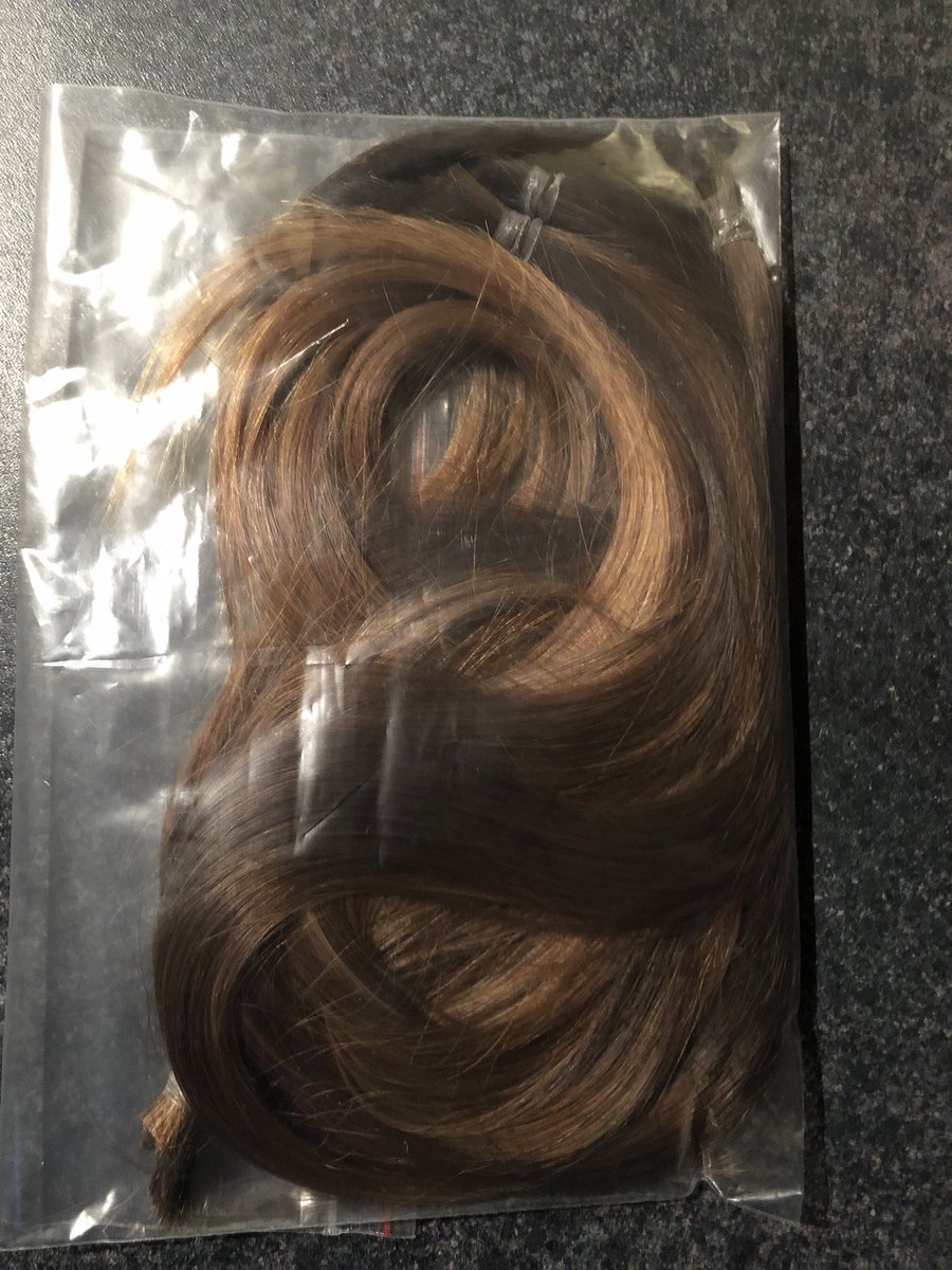 Lanalab's tweet photo. 14 March 2021, all smiles, all hair. 3 May 2021, all smiles, no hair. 🤣 So proud of my little sister for donating her hair. She has short hair for the first time in her life, and rocking it! 👏 #CancerSucks #haircut #SamePlaceDifferentDay #LoveMyFamily #Ohana https://t.co/jBW8Ndygt6