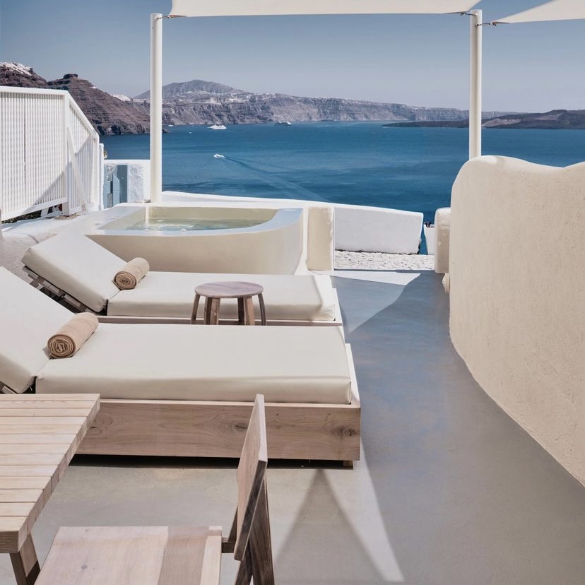 solay_app's tweet image. Solay eliminates the hassle, stress &amp;amp; uncertainty caused by unreserved poolside and beachside seating. Hotels, Cruise Ships &amp;amp; Virtual Concierges can utilize Solay to elevate their guests’ experience.
.
.
.
.
.
Photo: @mystique_hotel
#saferwithsolay #signup #solaydifference