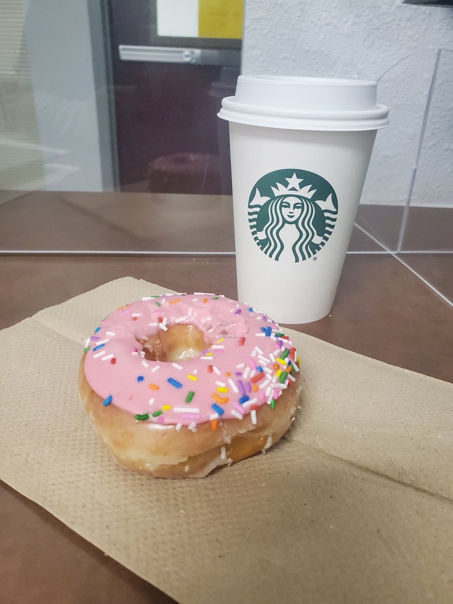 Thank you @apena_SEHS @MsErikaMorales &amp; the office staff at SEHS for the sweet suprise 🍩☕
#TeacherAppreciationWeek #sehsthebest