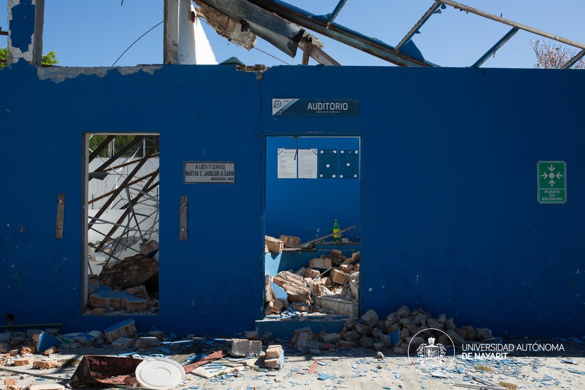 Hoy es un día importante para una de nuestras U. Académicas. 

Después de más de 40 años de antigüedad; el edificio de Turismo y Gastronomía UAN será demolido y así podremos iniciar la construcción del nuevo edificio que tendrá la capacidad para albergar a nuestra comunidad. 🚧