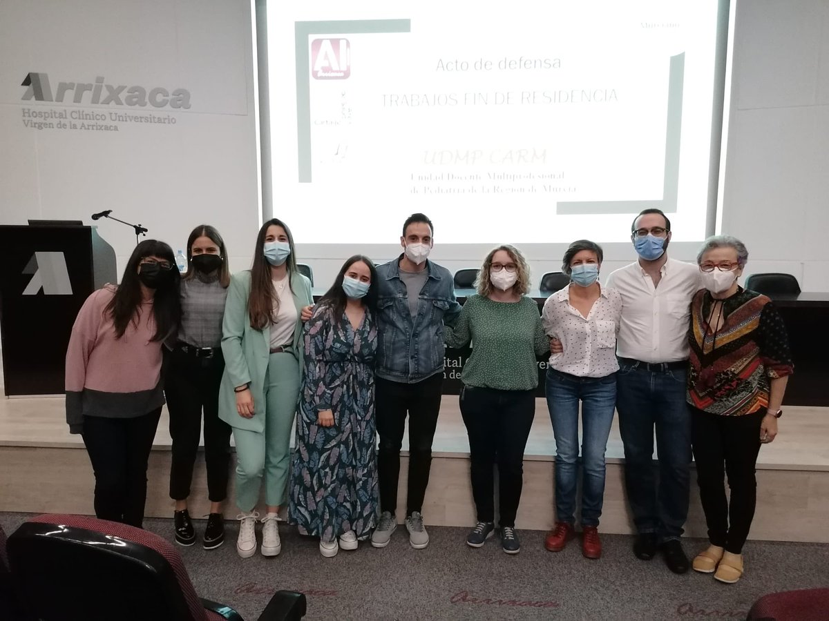 Area1Udica's tweet photo. Hoy han leído sus proyectos de #investigación los EIR-2 de pediatría @elduopediatrico @mariviblanso @AlexisCornet ya están “en la puerta de salida”, deseando conocer los resultados de sus investigaciones. #UDICA @AreaUnoArrixaca https://t.co/FN3GCCglgj