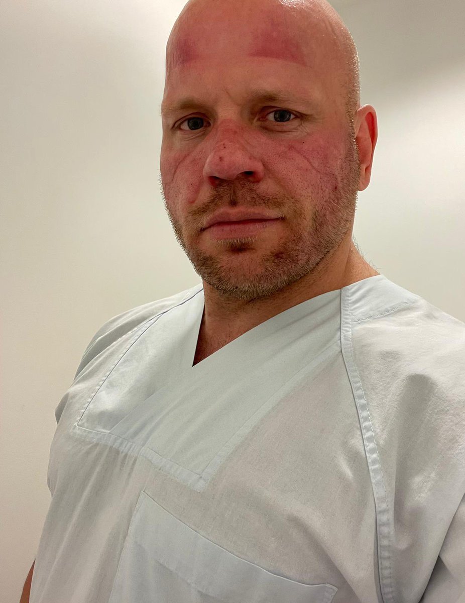 Ständig bekomme ich Anfragen, mich auf der Intensivstation begleiten und filmen zu dürfen. Wie wäre es, wenn wir statt #allemalneschichtmachen einfach #allemalnichtsmachen? Eine #Intensivstation ist keine Piep-Show.

#RicardoLange